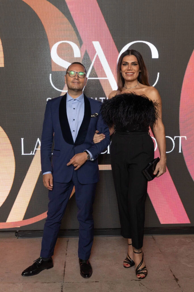 Fabián Medina Flores y Flor de la V