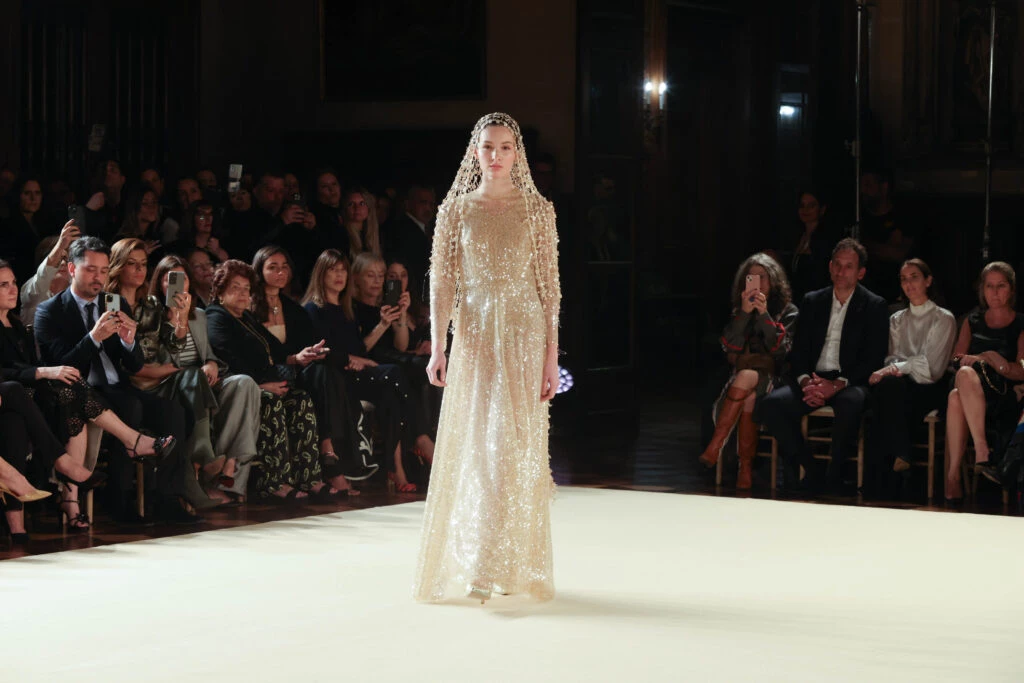 Desfile de Adrián Brown en la Semana de la Alta Costura