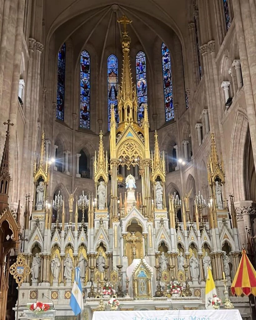 Pampita y su emotiva llegada a Luján