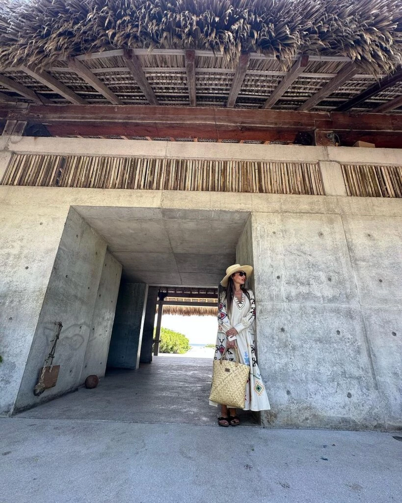 Pampita mostró las ondas del verano en México