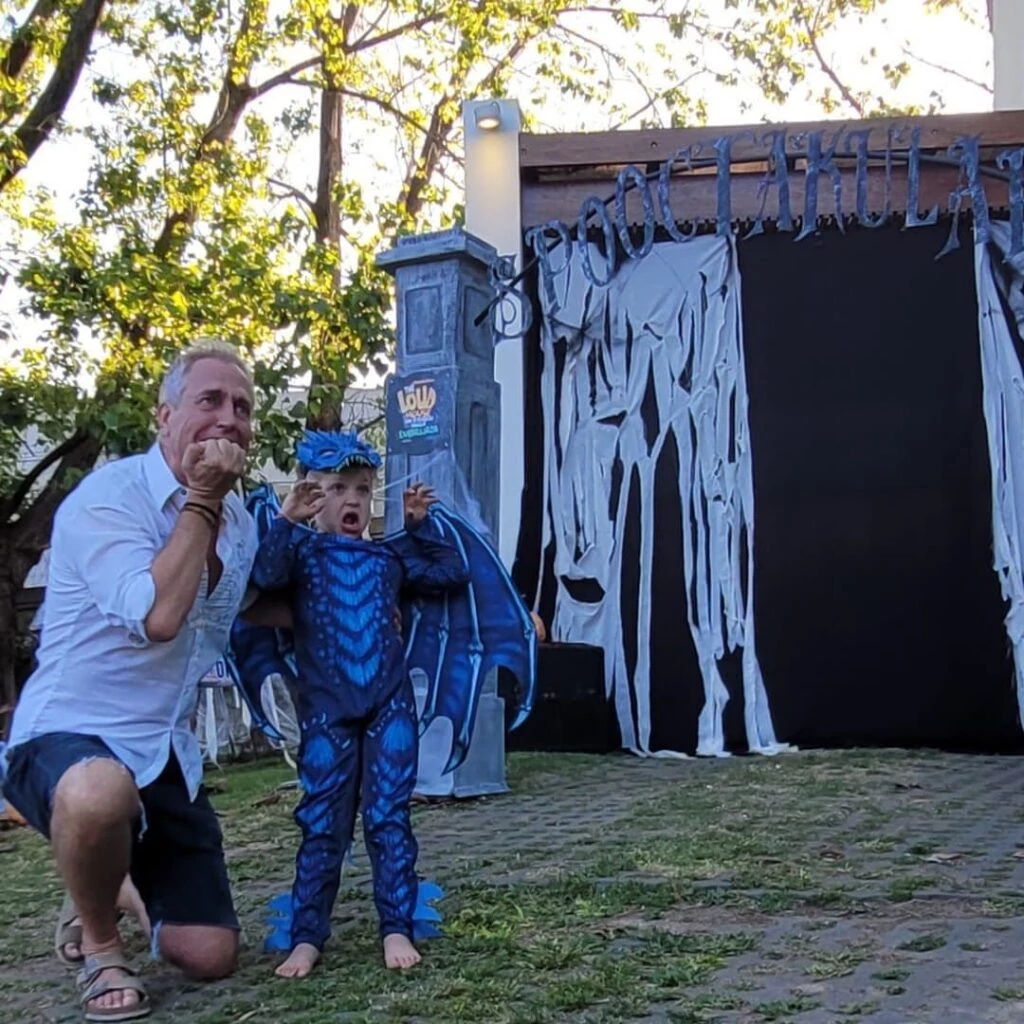 El cumpleaños de Mirko con temática de Halloween