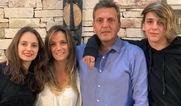 Milagros, Malena Galmarini, Sergio Massa y Tomás 