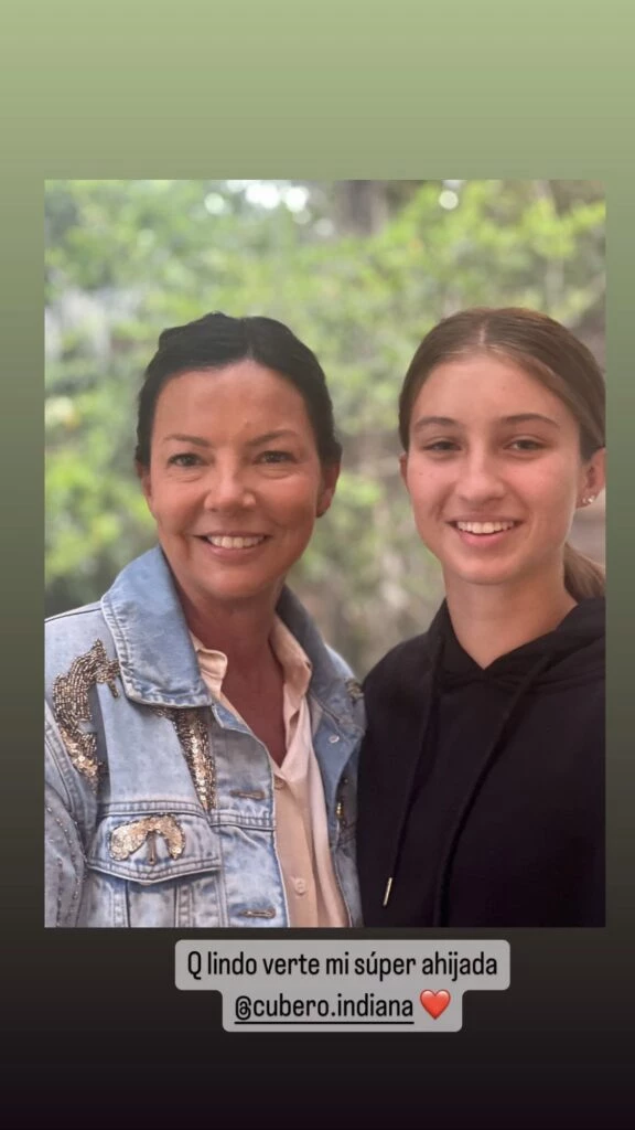 Indiana Cubero y su madrina, Mercedes Podesta. Foto: Instagram. 