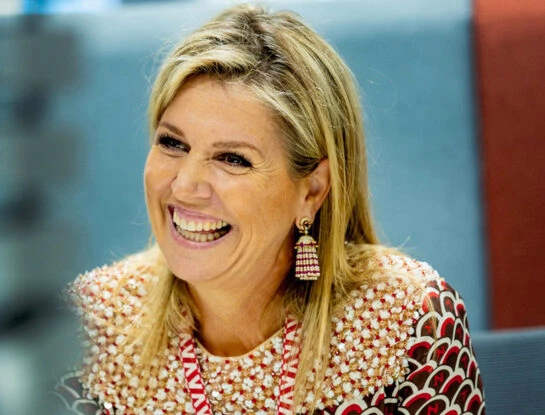 Máxima deslumbró con un diseño de Valentino súper chic que estrenó en 2019