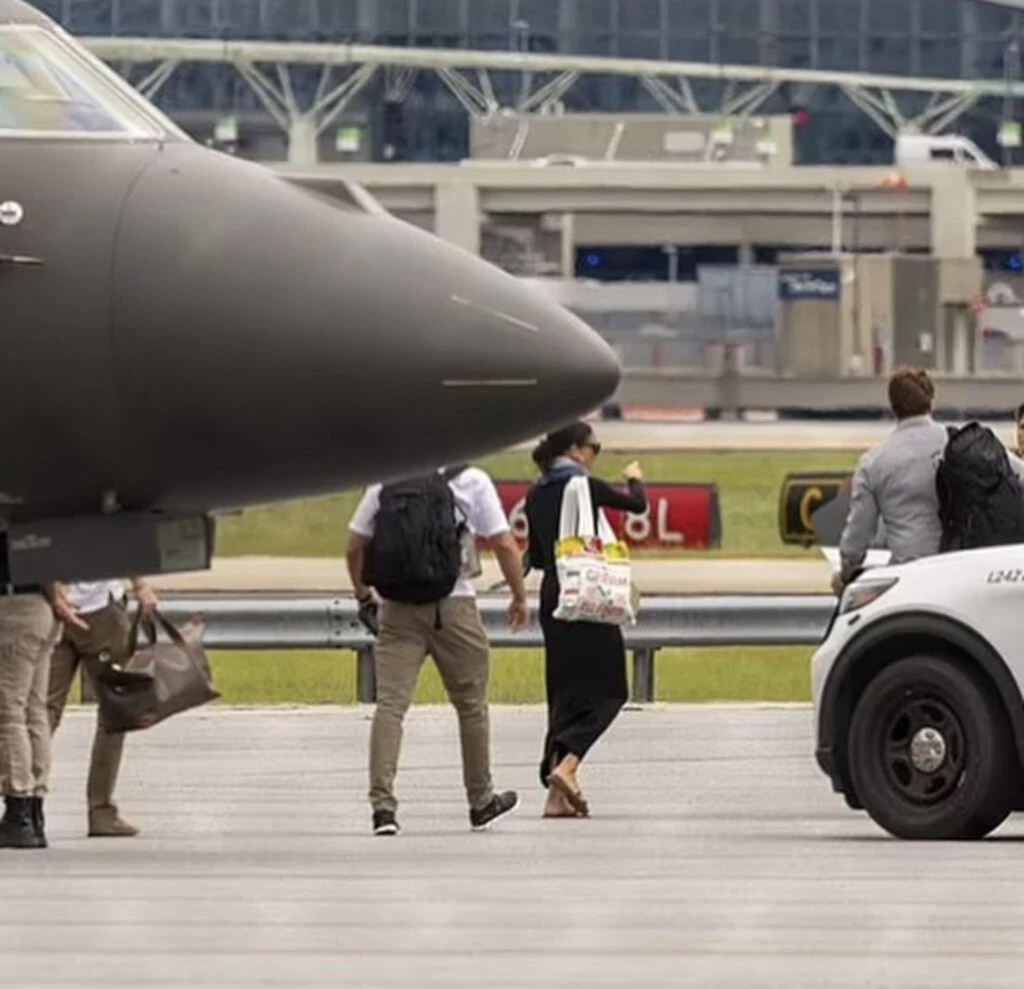 El look súper chic de Meghan Markle en el Caribe. Foto: Instagram. 
