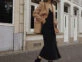 El vestidito negro recupera su mote de trendy y se usa así. Foto: Pinterest.   