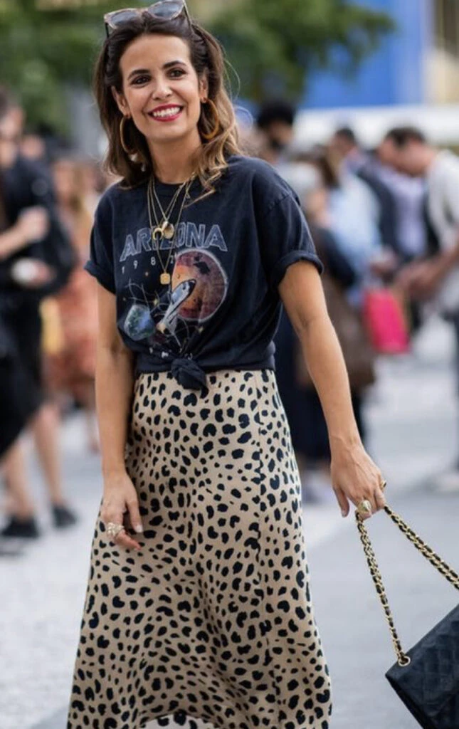 Estas son las remeras más cancheras de esta primavera 2023. Foto: Pinterest. 