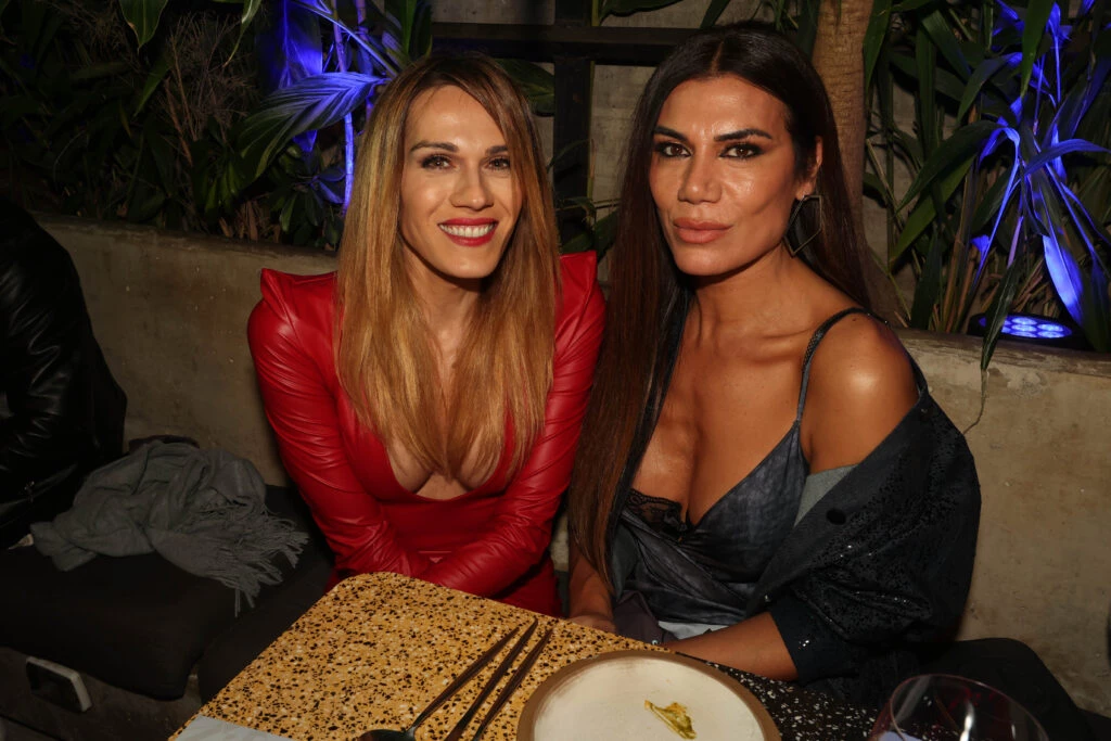 Mariana Genesio Peña y Flor de la V