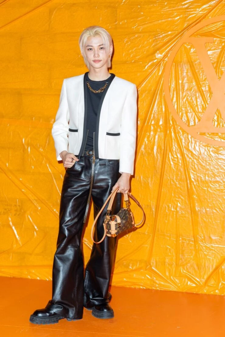 Ftn 100223 People LV FShow Paris 0115