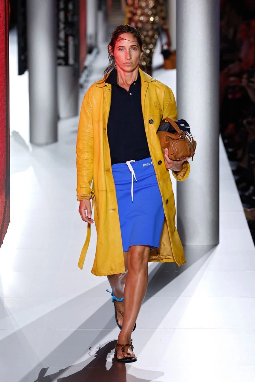 Desfile de Miu Miu primavera verano 2024 en la Semana de Moda de París.