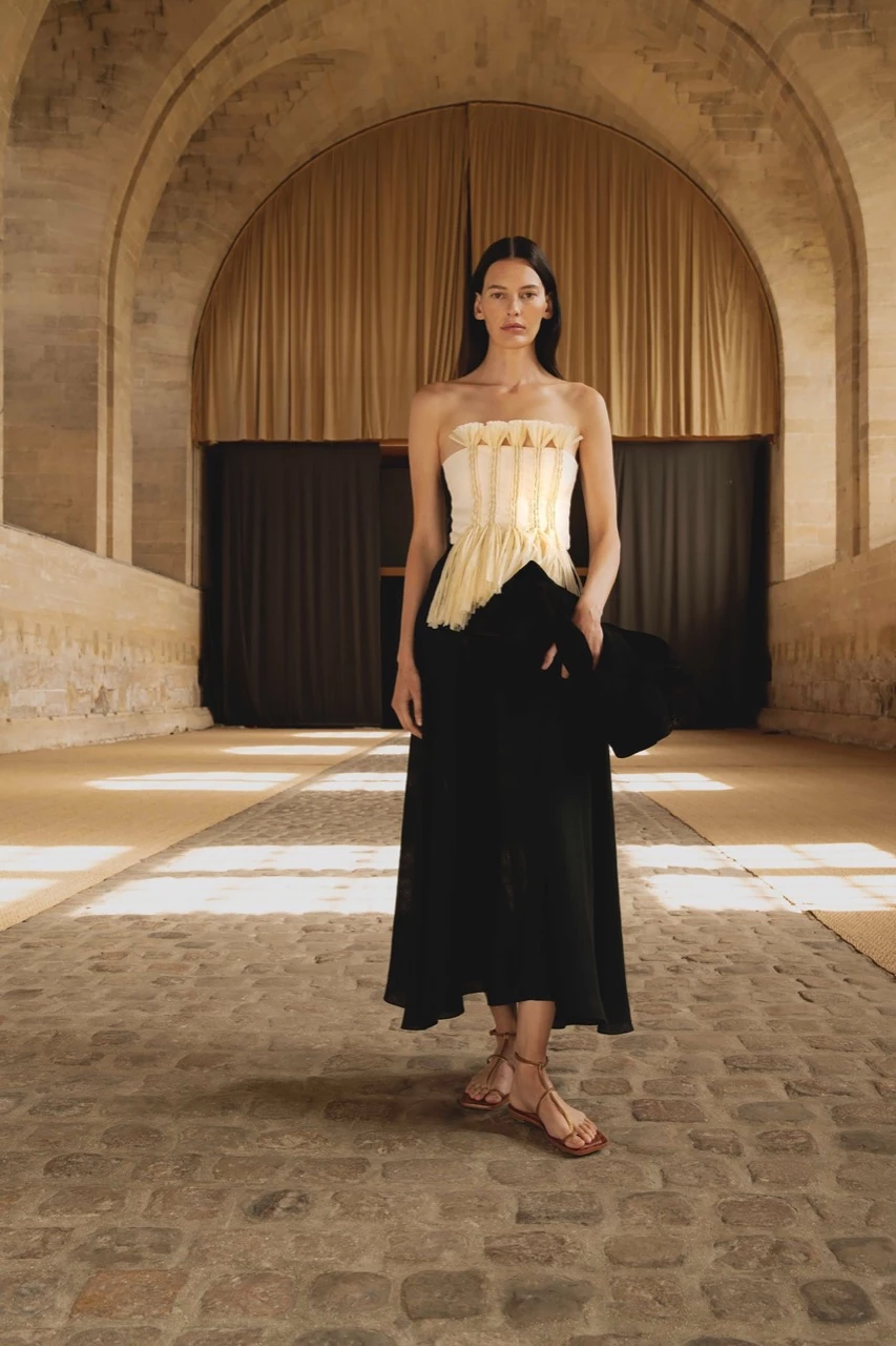 Johanna Ortiz, colección primavera verano 2024.