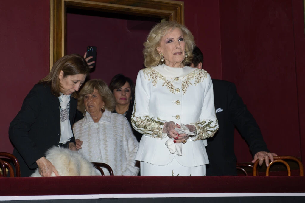 Mirtha Legrand fue al teatro Astral