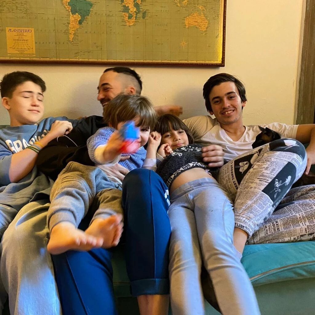 Juan, Toto, Ana y Fidel los hijos de Mariano Otero