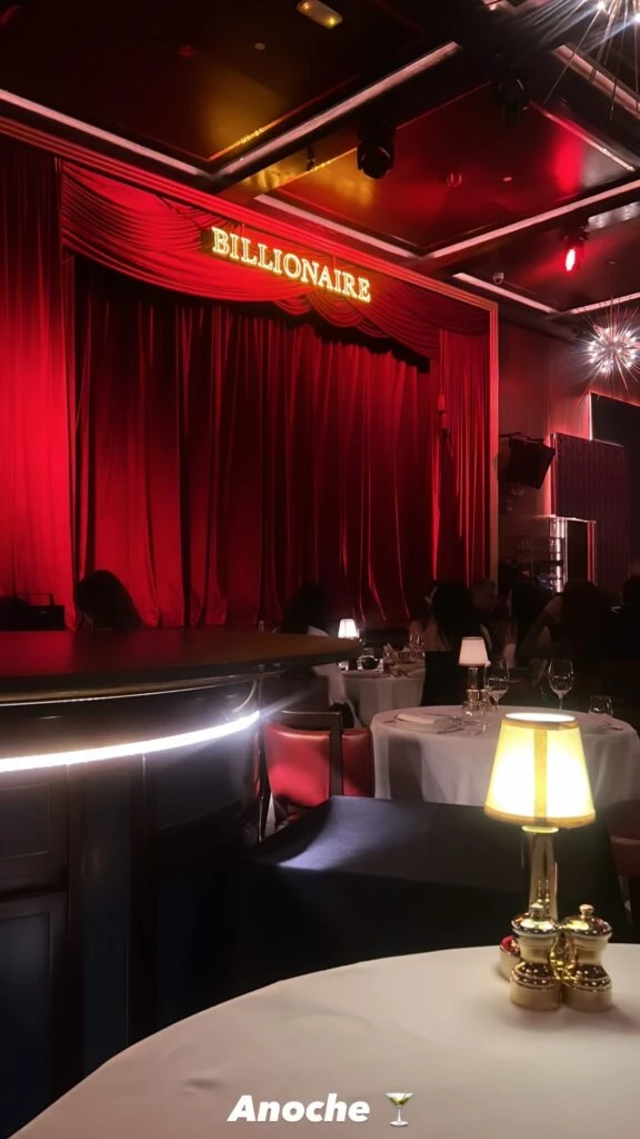 La noche romántica de Mica Tinelli y Licha López en Dubai