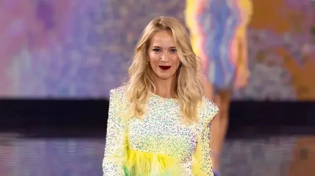 Luisana Lopilato desfiló en la Semana de la Moda en París y cautivó