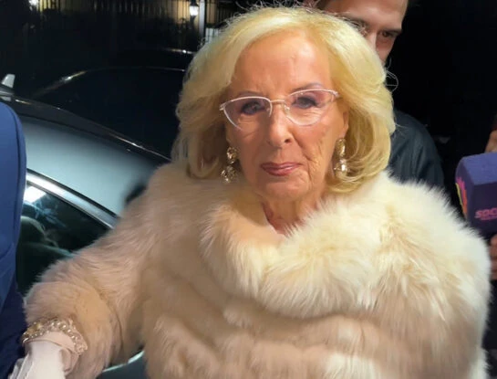 Mirtha Legrand llegó al cumpleaños de Marcela Tinayre y habló de su programa: "Si hay pelea, mejor"