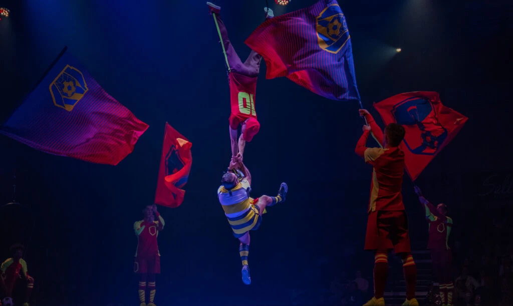 Messi by Cirque du Soleil5