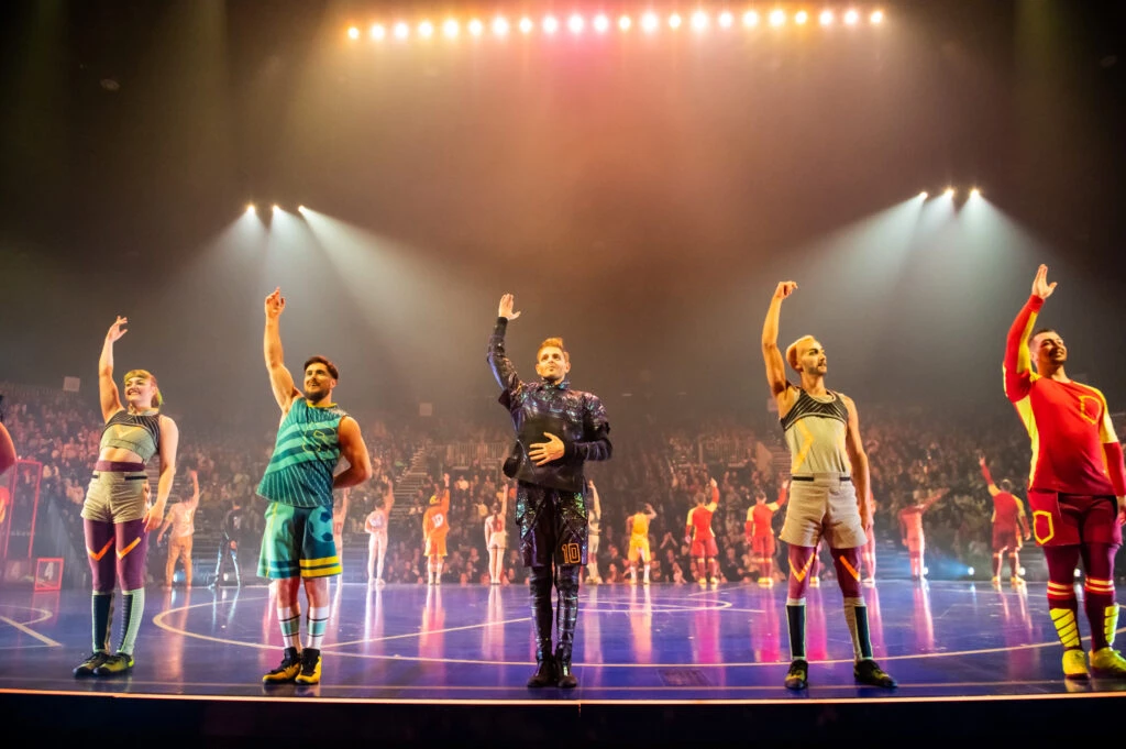 Messi by Cirque du Soleil7