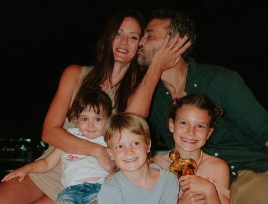 Paula Chaves y sus hijos sorprendieron  a Pedro Alfonso por su cumpleaños
