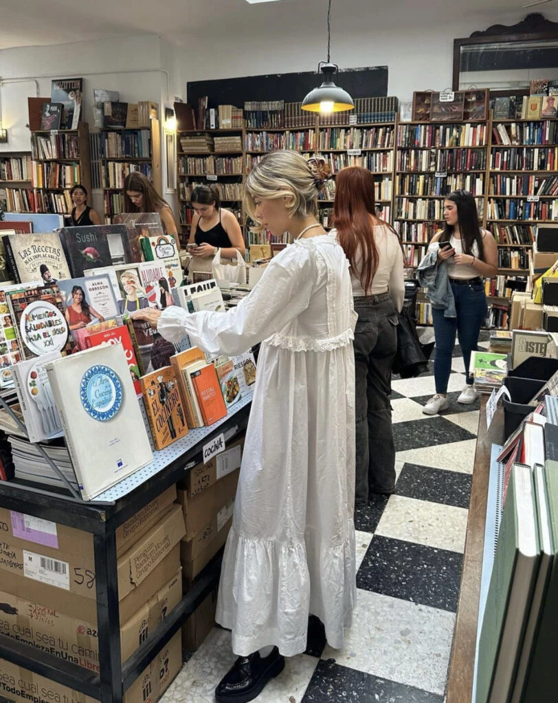 Son portuguesas, saben mucho de moda y son las influencers más trendy. Foto: Instagram. 