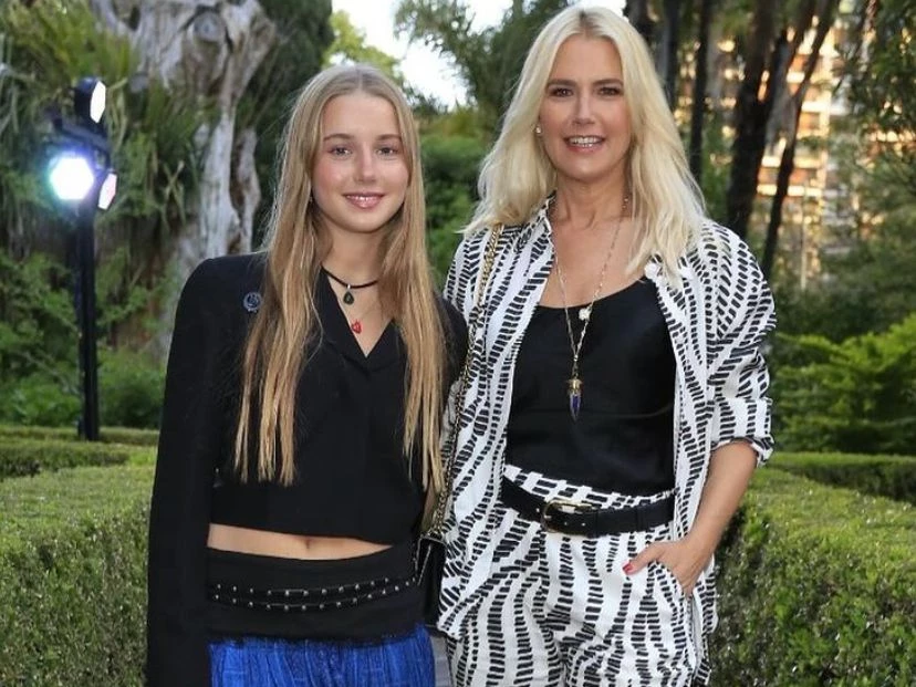 Valeria Mazza y Taína Gravier nos muestran cómo se llevan las estampas esta primavera