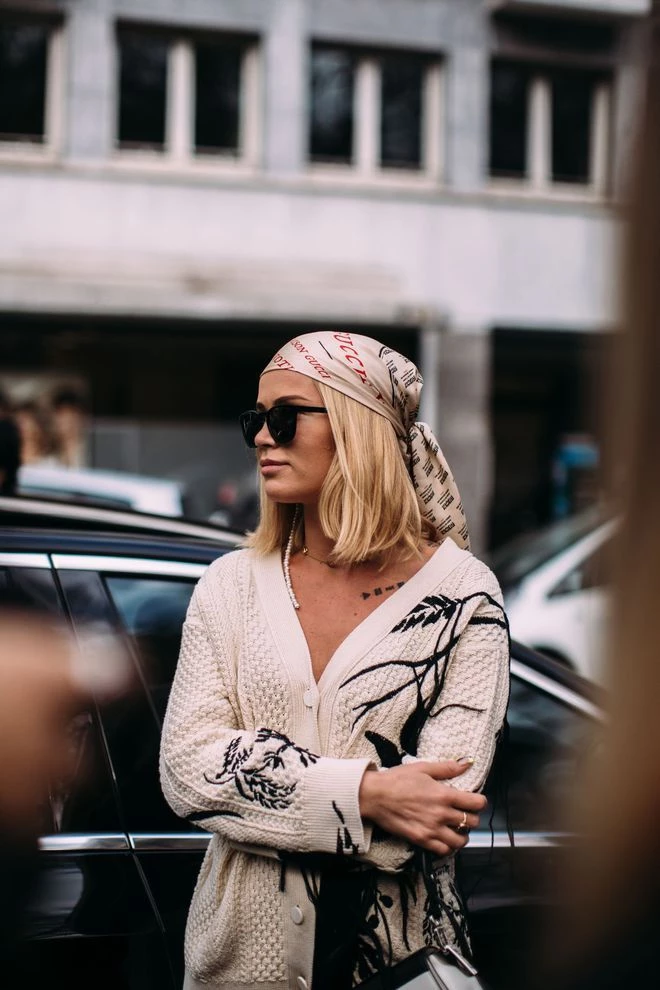 los accesorios para el pelo de las fashionistas del street style