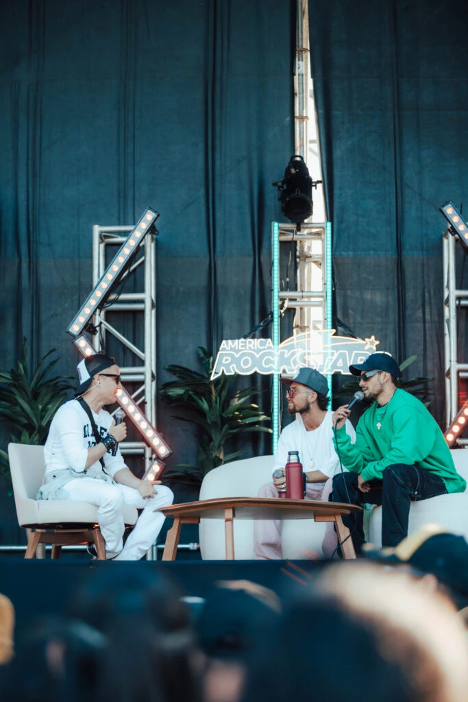 Santiago del Moro y MYA en America Rockstars