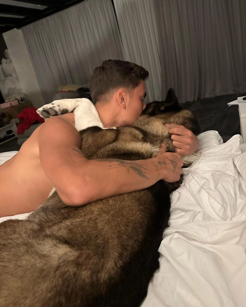 Bowen, otra de las mascotas de Paulo y Oriana.