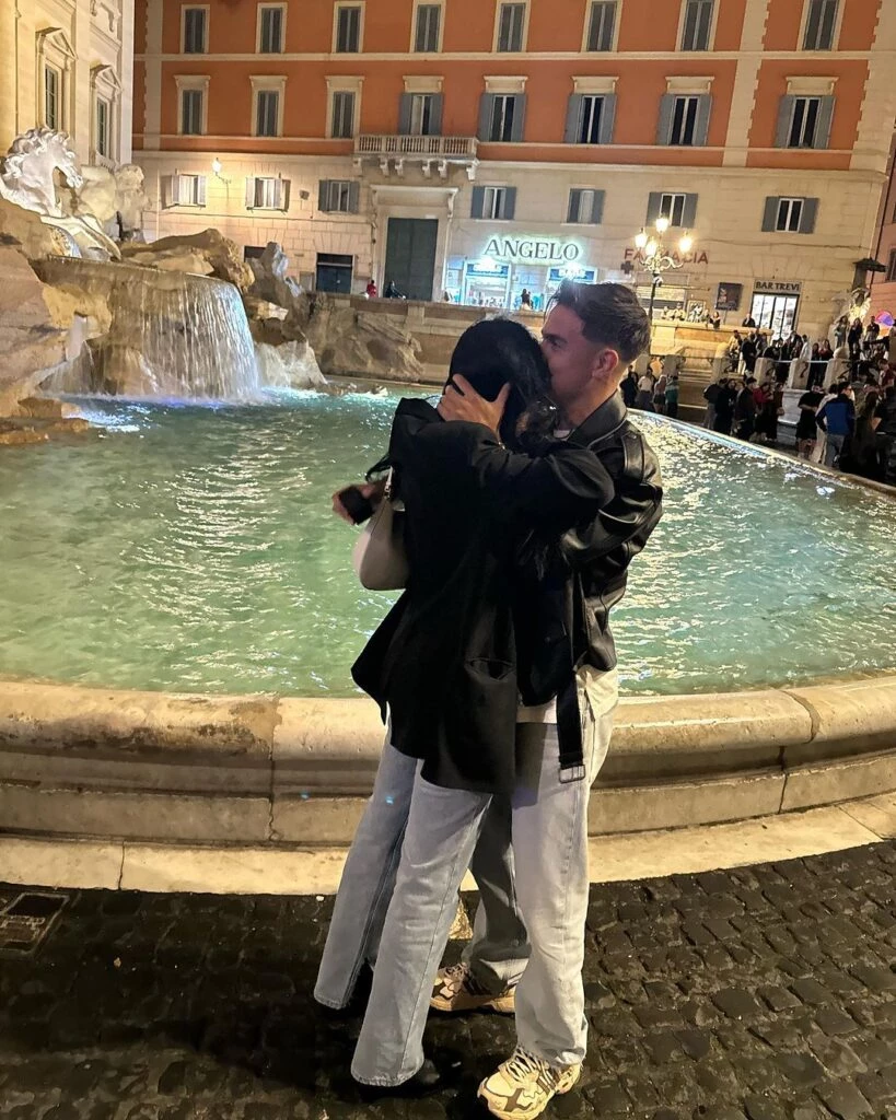 Paulo y Oriana en La Fontana Di Trevi.