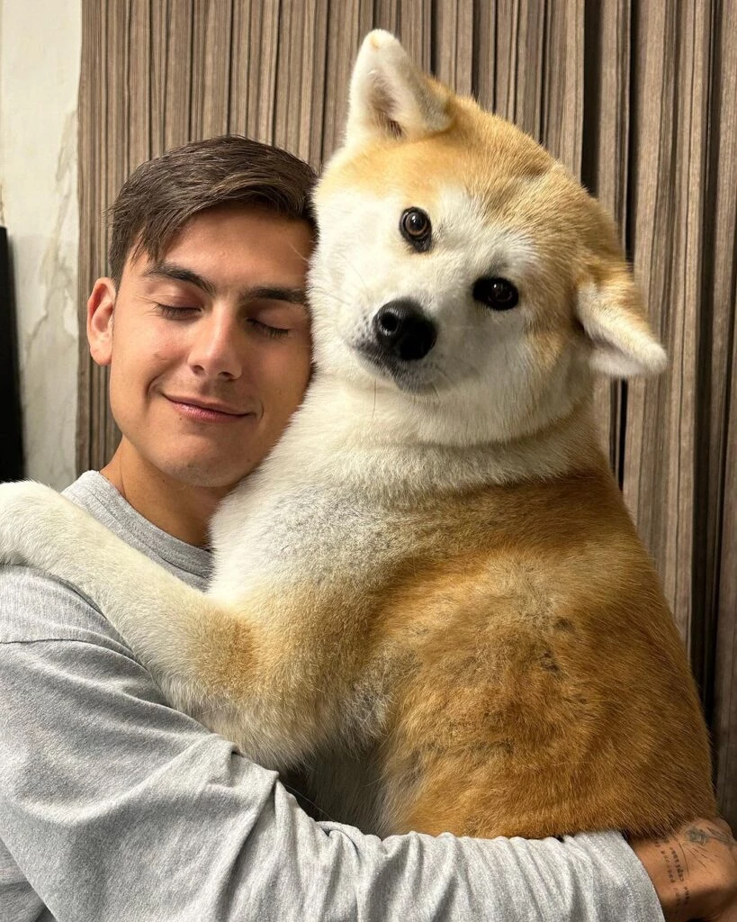 Paulo Dybala con Kaia.