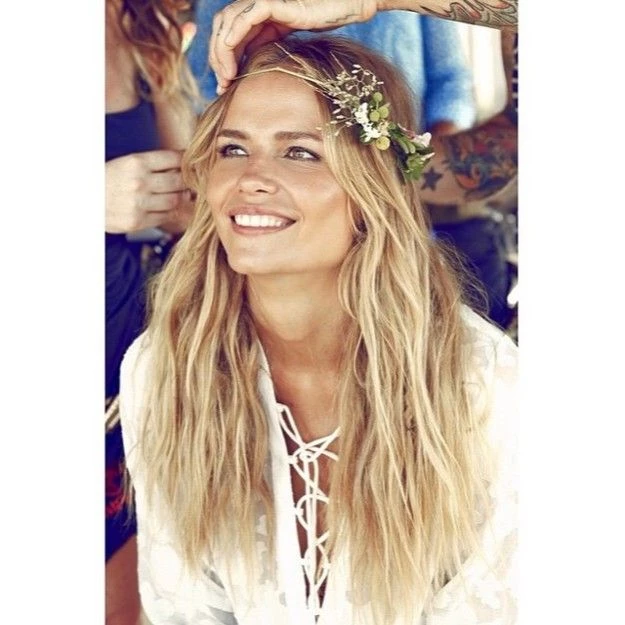 7 peinados de fiesta estilo boho para el look de invitada más cool