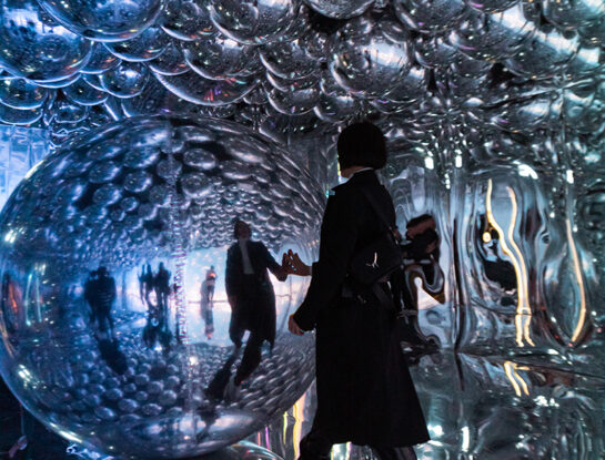 En el maravilloso mundo de "Blow Up Experience": la muestra de arte inflable en La Rural