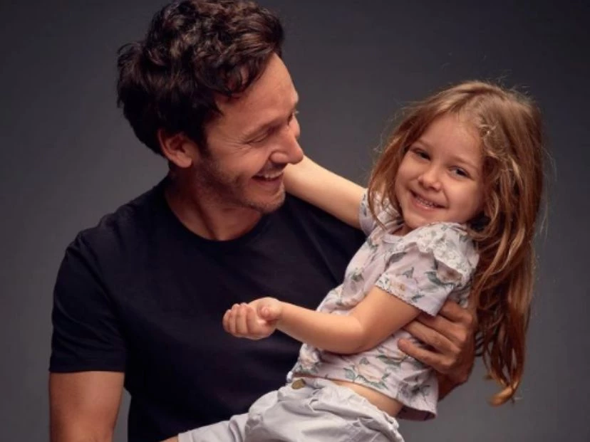 Benjamín Vicuña mostró cómo quedó Magnolia, su hija, después de su cambio de look