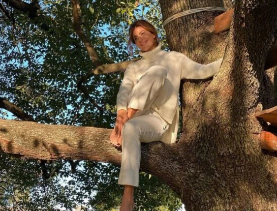 Juliana Awada mostró cuál es su árbol favorito para llenar de flores el jardín