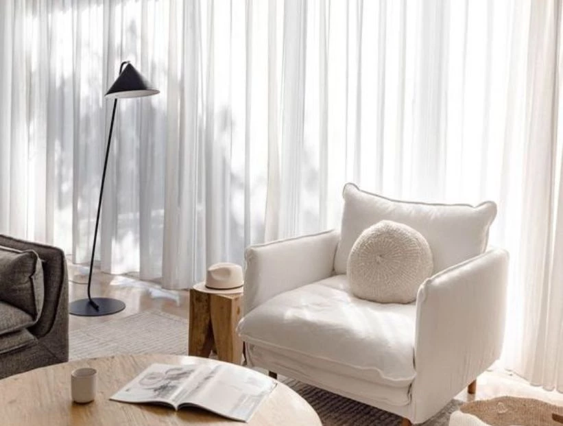 Cortinas blancas: 5 motivos para elegirlas (y amarlas)