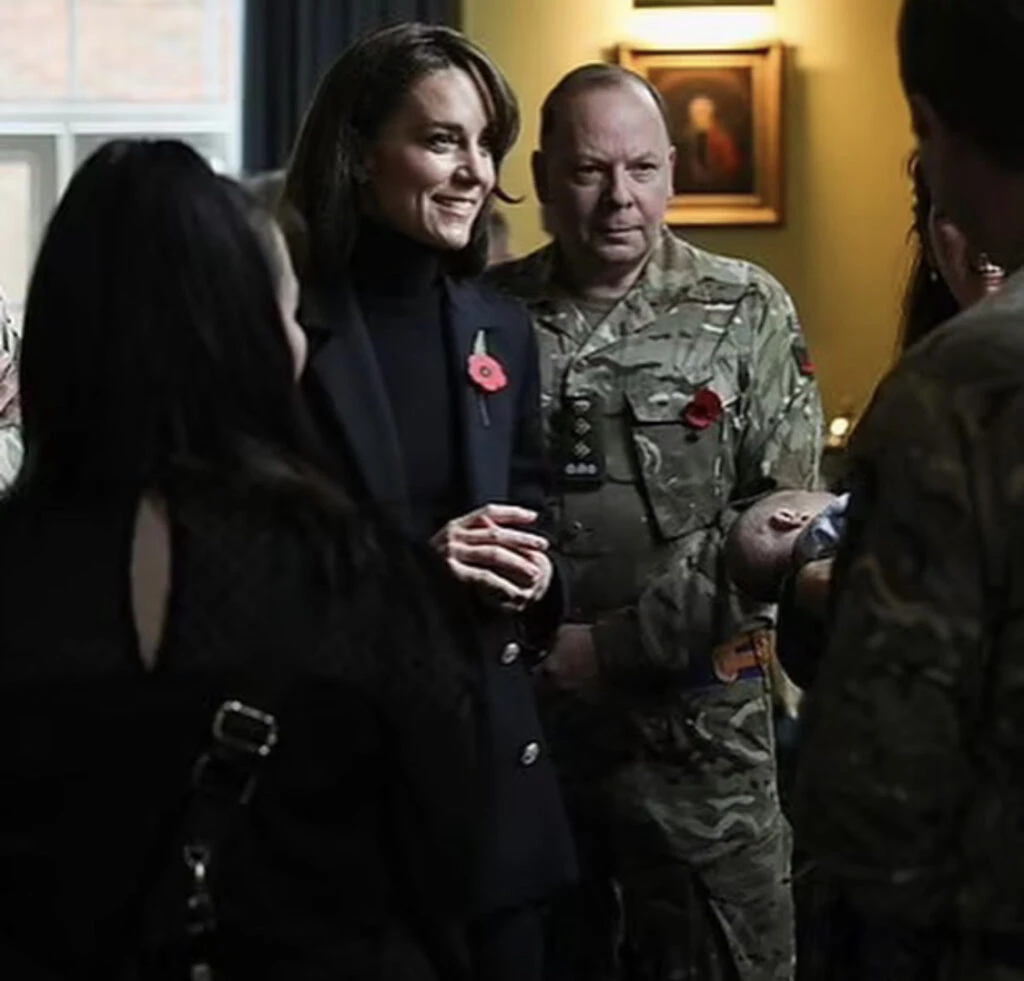 El look súper elegante de Kate Middleton. Foto: Instagram.