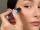 El truco fácil para levantar pómulos con maquillaje que queda súper natural