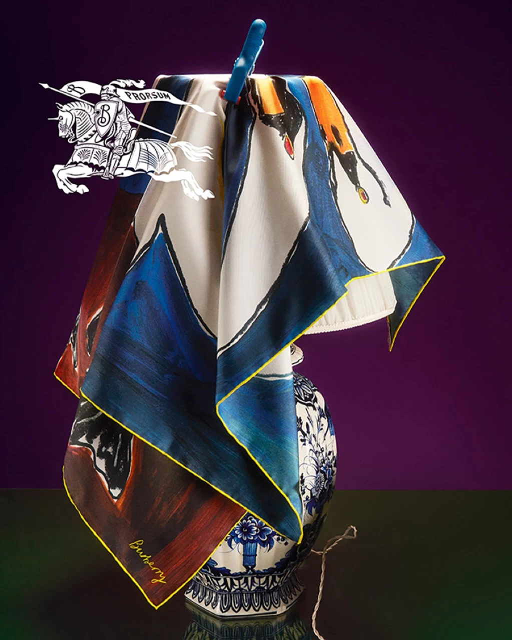 Burberry presentó su campaña navideña 2023.