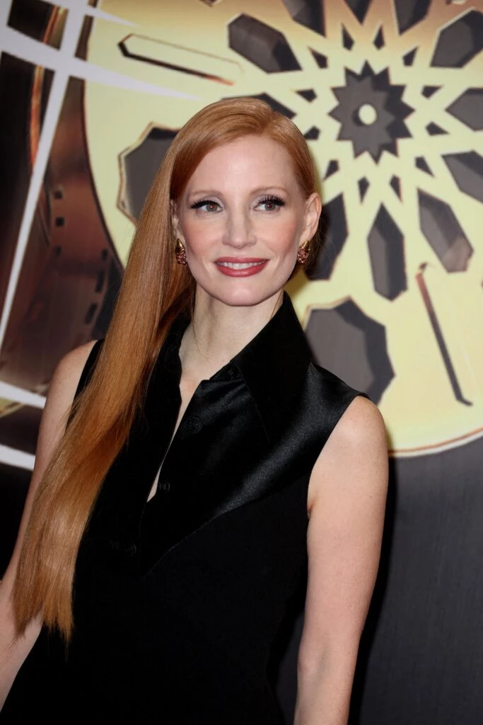 Jessica Chastain deslumbró con su look minimalista en la red carpet del Festival de Cine de Marrakech