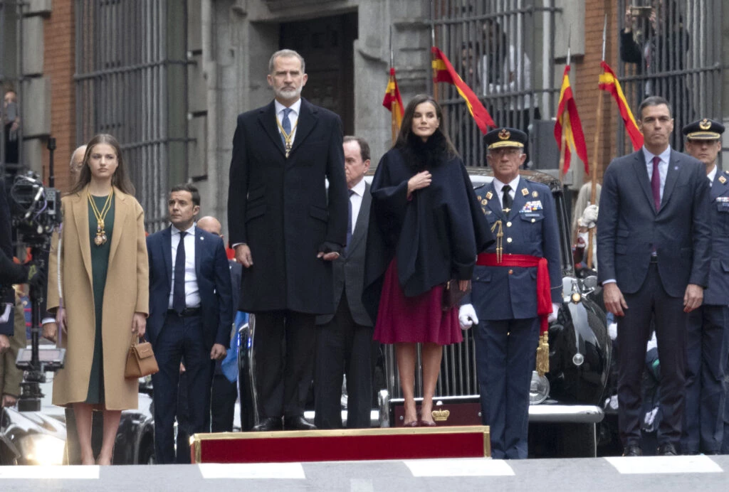 La princesa Leonor le "robó" una cartera a Letizia y marcó tendencia. Foto: Fotonoticias. 