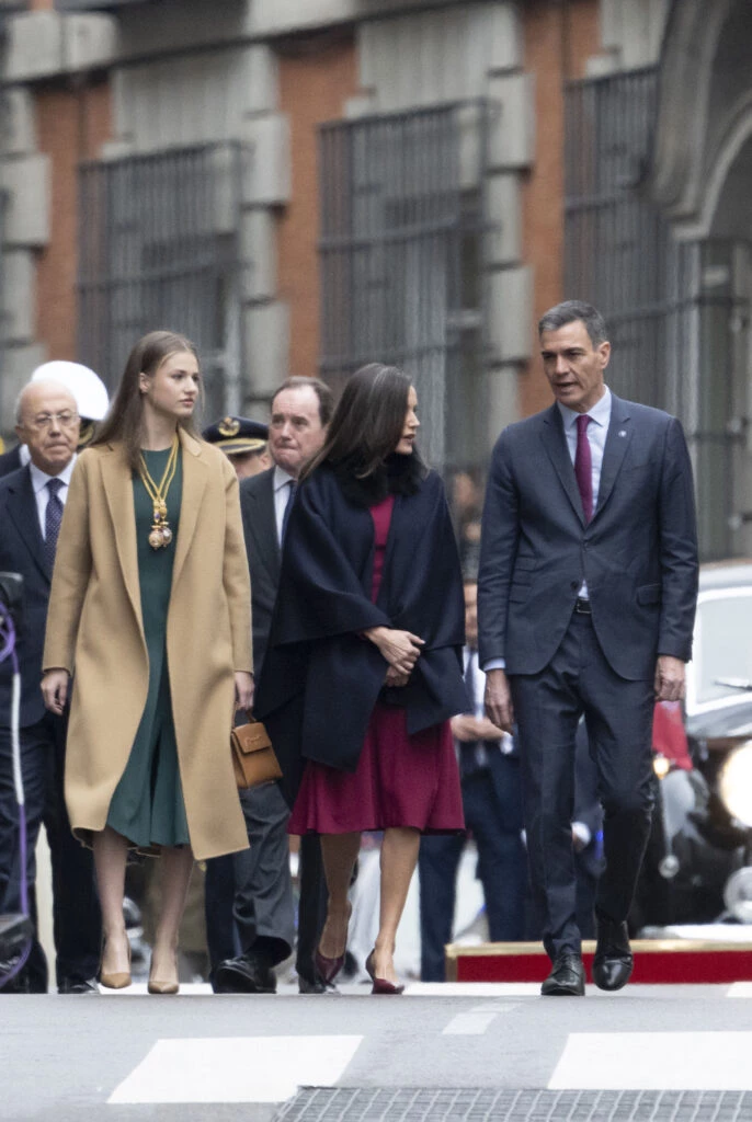 La princesa Leonor le "robó" una cartera a Letizia y marcó tendencia. Foto: Fotonoticias. 