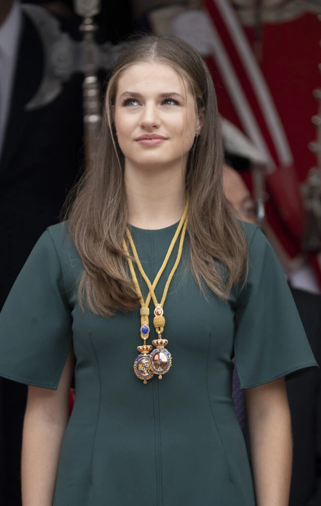 La princesa Leonor le "robó" una cartera a Letizia y marcó tendencia. Foto: Fotonoticias. 