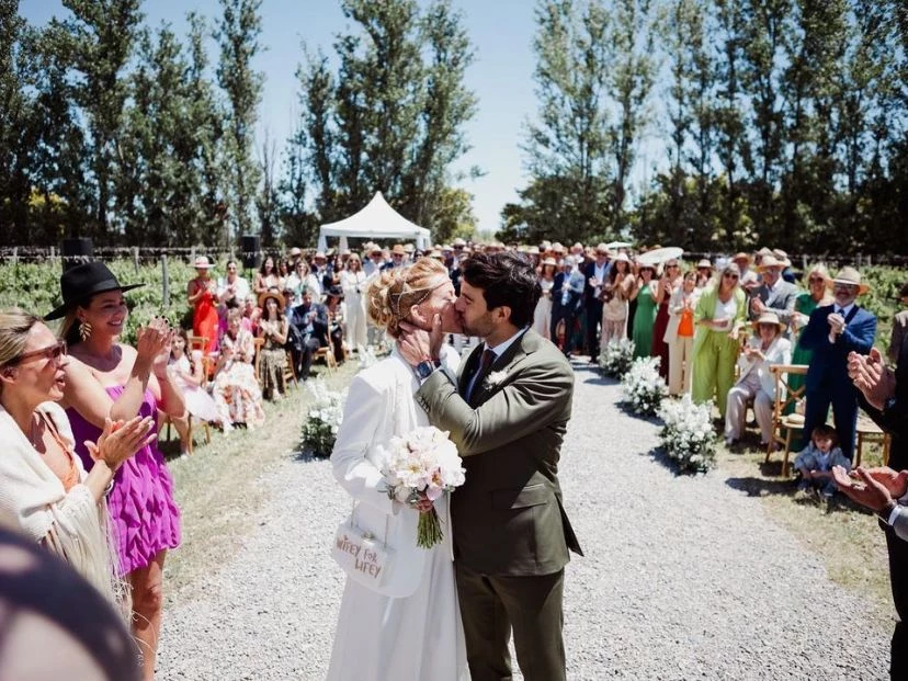 Las fotos inéditas del casamiento de Nicole Neumann y Manu Urcera Las fotos inéditas del casamiento de Nicole Neumann y Manu Urcera