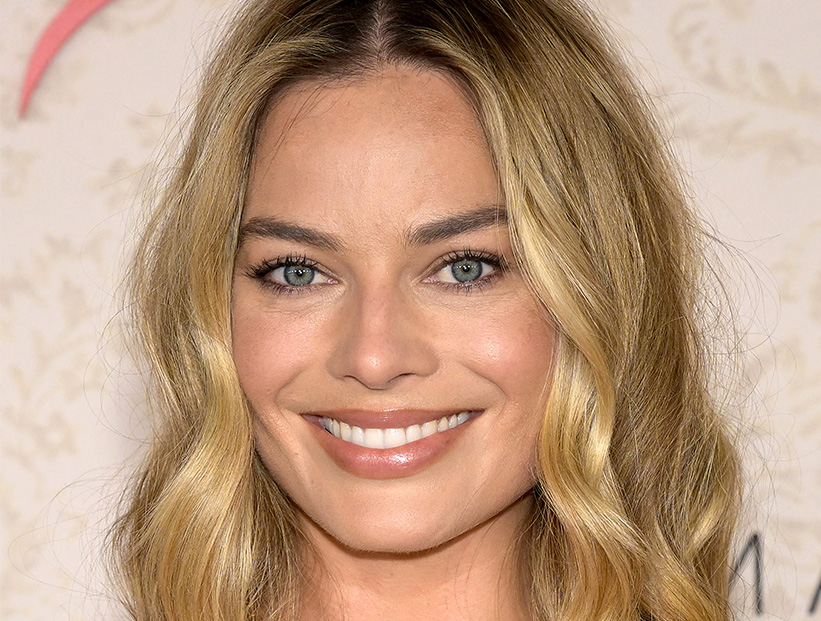 Cómo será la nueva adaptación al cine de "Cumbres Borrascosas", con Margot Robbie