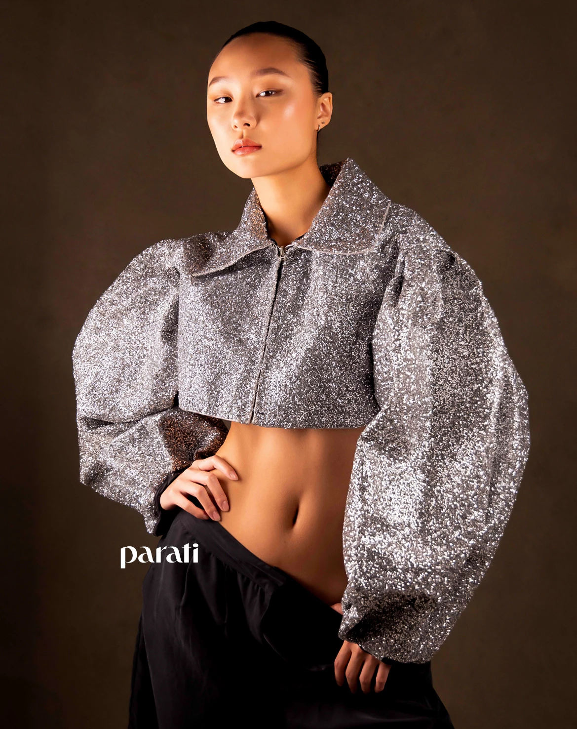 Torera rígida de glitter con mangas extra large @atelierpucheta