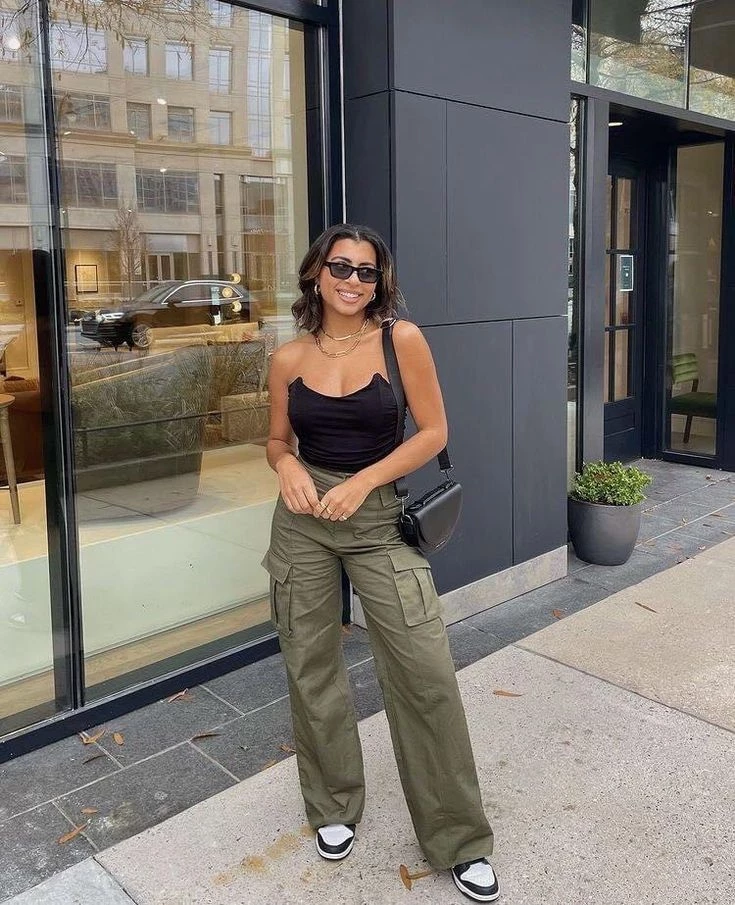 Pampita nos muestra cómo armar un look de noche con dos prendas comodín_