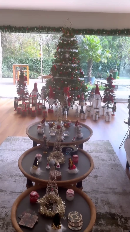 Wanda Nara mostró la deco navideña de su casa de Estambul