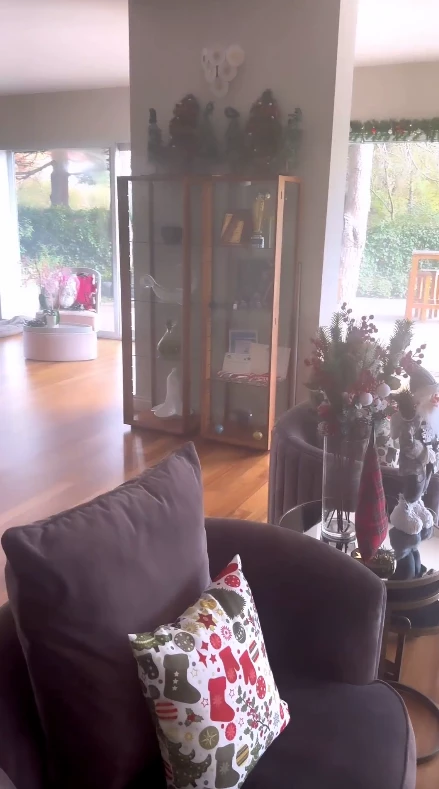 Wanda Nara mostró la deco navideña de su casa de Estambul