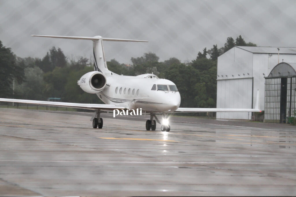 Así fue la llegada del novio de Taylor Swift a la Argentina