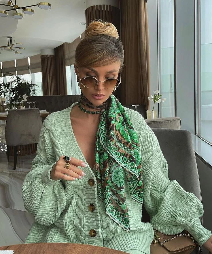 los detalles románticos se llevan el protagonismo en el street style